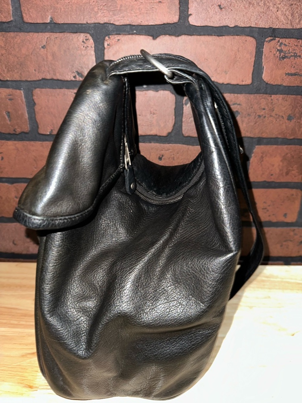 Vintage Canyon Outback Black Leather Backpack Equestrian Design - Picture 5 of 9